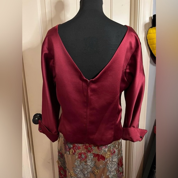 VIE by Victoria Royal- 2 piece set - size 14- wedding/formal attire - Picture 8 of 15